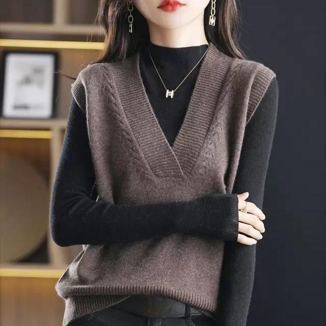 Women's Knitted Vest Spring Autumn V-neck Sleeveless Sweater Short Solid Color Knit Vest