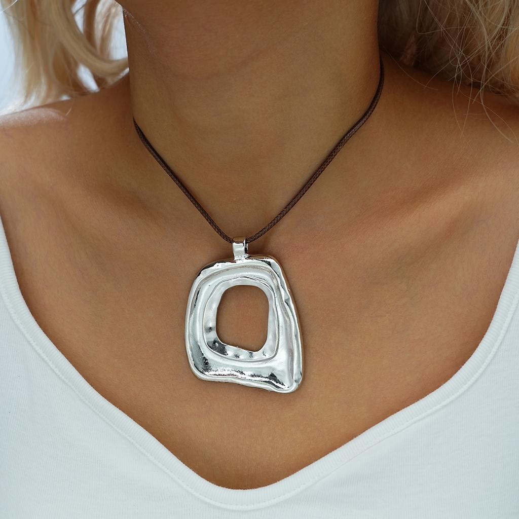 Fashion Exaggerate Flower Pendant Necklace Vintage Silver Color Irregular Large Floral Rope Chain Necklaces Boho Wedding Jewelry