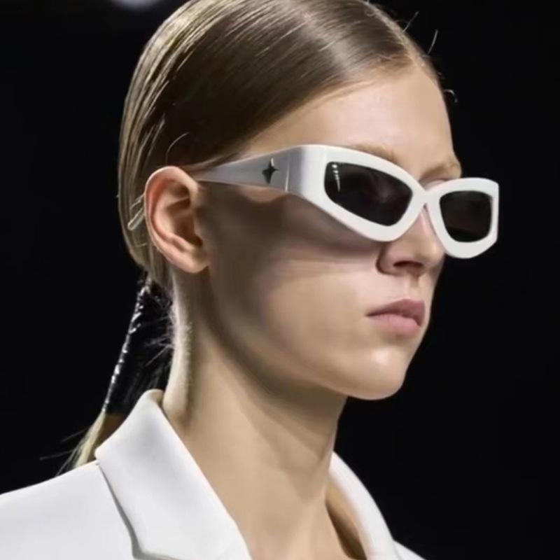 

Модные квадратные солнцезащитные очки неправильной формы для мужчин и женщин 2023 года, роскошные брендовые качественные солнцезащитные очки 2023 года, новые винтажные мужские солнцезащитные очки в стиле хип-хоп для путешествий