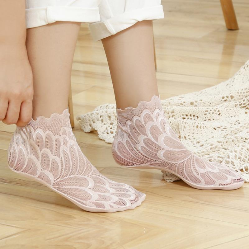 

Fashion Women Lace Flower Mesh Socks Non-slip Invisible Liner Sock Female Elastic Comfy Thin Breathable Ankle Socks One Size
