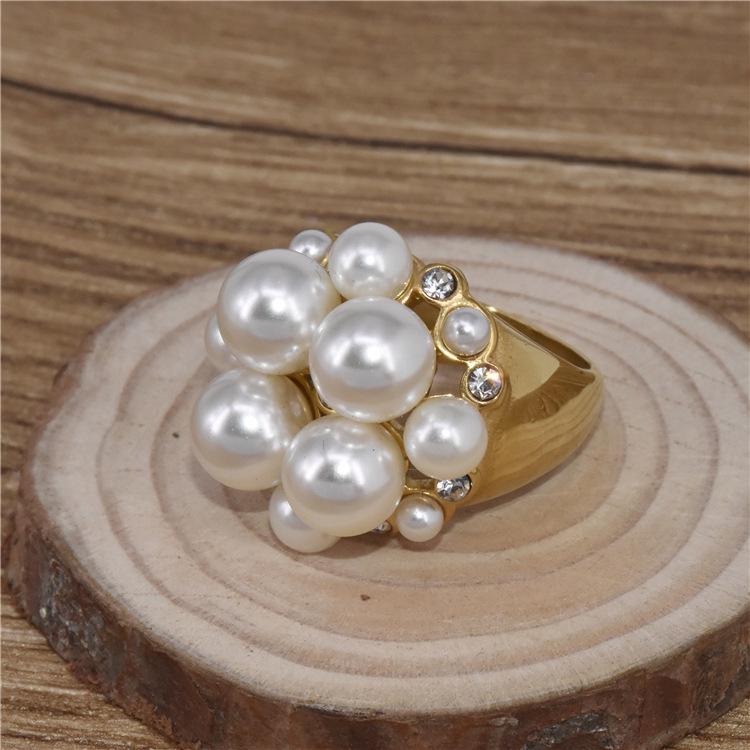 Exquisite Women's Titanium Steel Ring with Pearl and Diamond Inlay