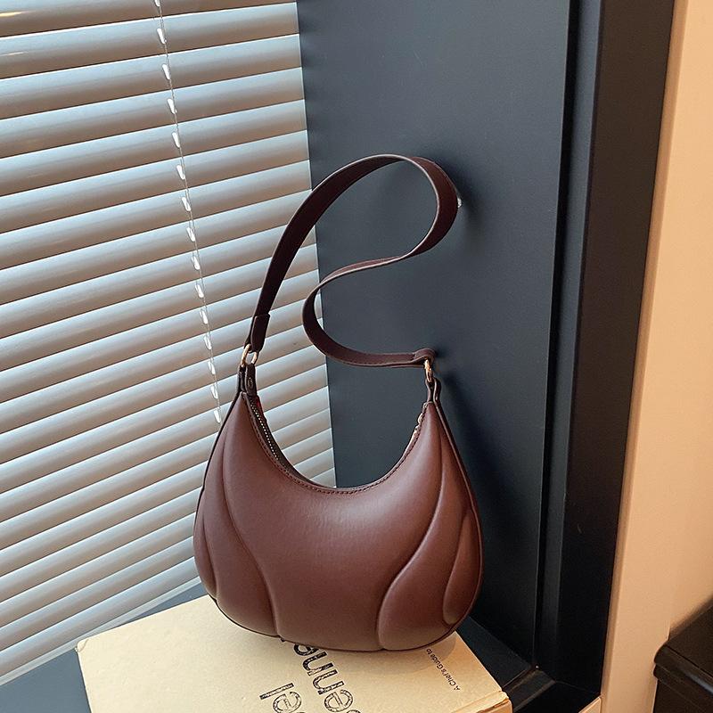 French Style Underarm Bag, Fashionable Shoulder Bag, Versatile and Trendy Business Casual Crossbody Bag