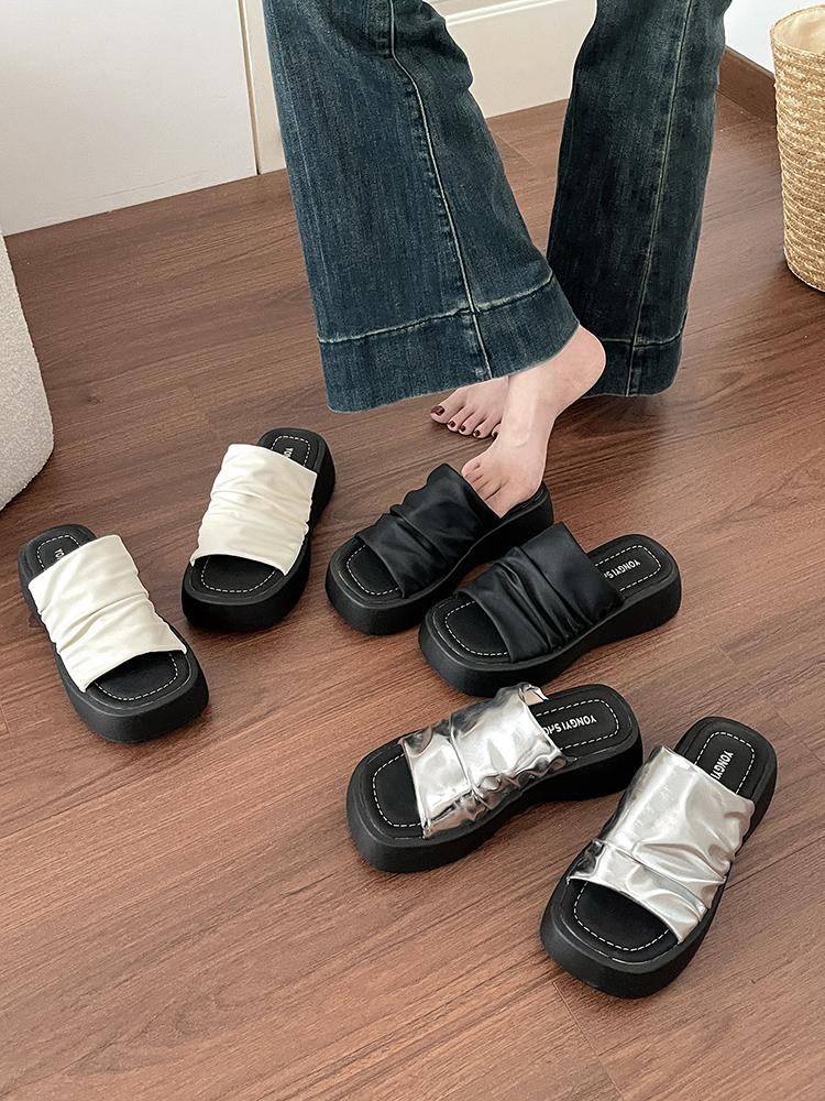 Fashion Shoes Woman 2025 Slippers Summer Shale Female Beach Platform Luxury Slides Silver Sabot Designer Scandals Fashion Beach Shoes La