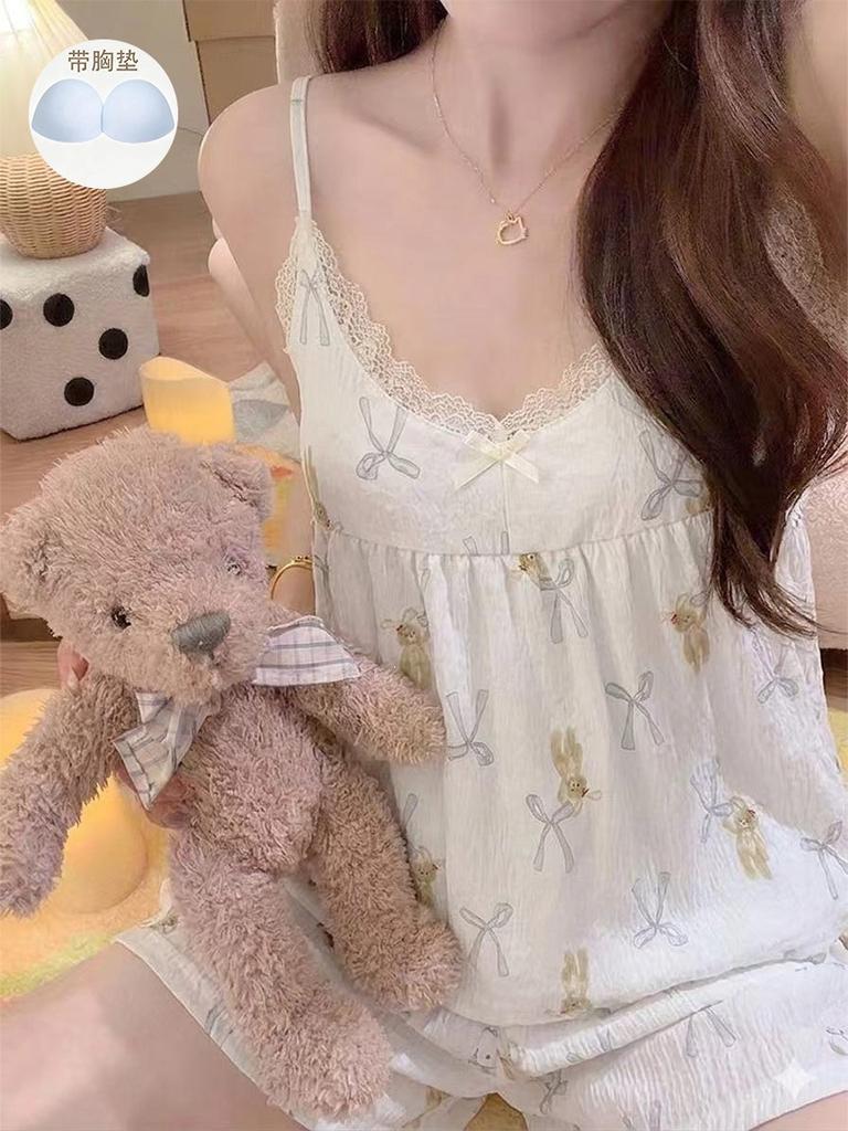 Pajamas with Chest Pads, Women's Summer Clouds, Cotton Feeling, Advanced Feeling, Can Be Worn Outside, Cartoon Suspenders, Shorts, Loungewear Set