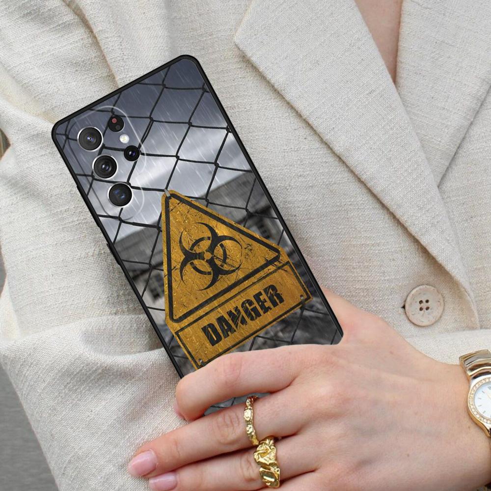 Nuclear Radiation Warning Sign Cell Phone Case for Samsung Galaxy S26 Ultra S25 S24 S23 S22 S21 S20 Note10 Cover