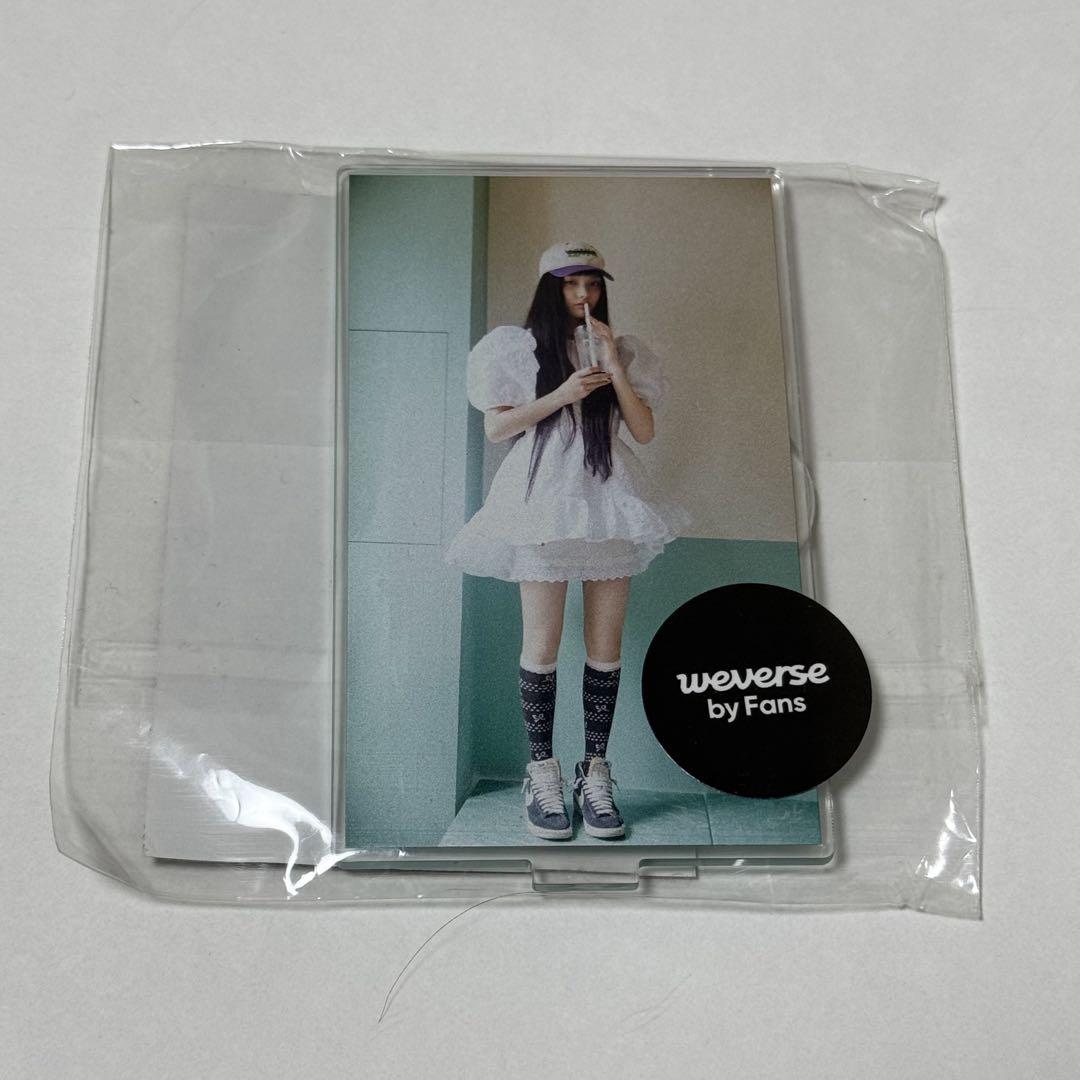 

[USED] ILLIT WEVERSE Pop-up Acrylic Stand Korea Exclusive Iroha