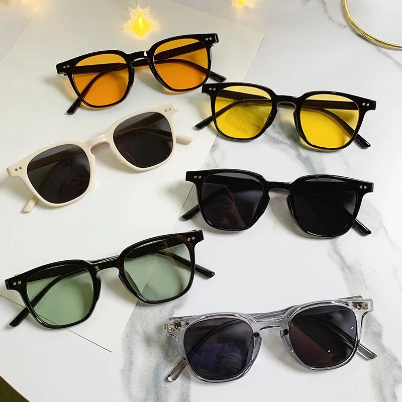 Fashion Summer Black Square Sunglasses UV400 Women Vintage Rivets Punk Sun Shades Glasses Luxury Men Brand Design Eyewear