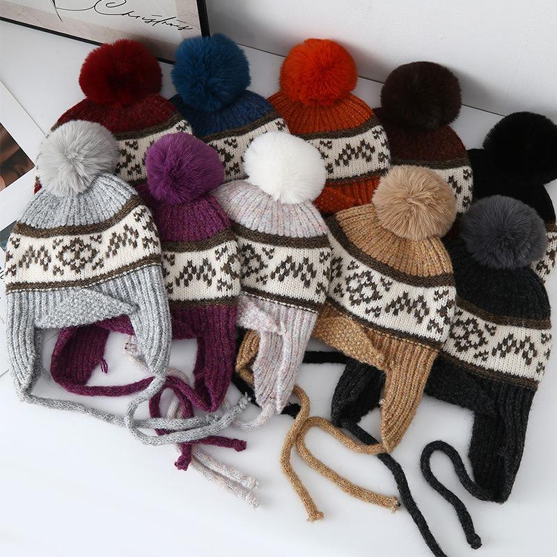 Retro Knitted Autumn and Winter Warm Ear Protection Lei Feng Hat Shows a Small Face, New Wool Knitted Pullover Cold Hat