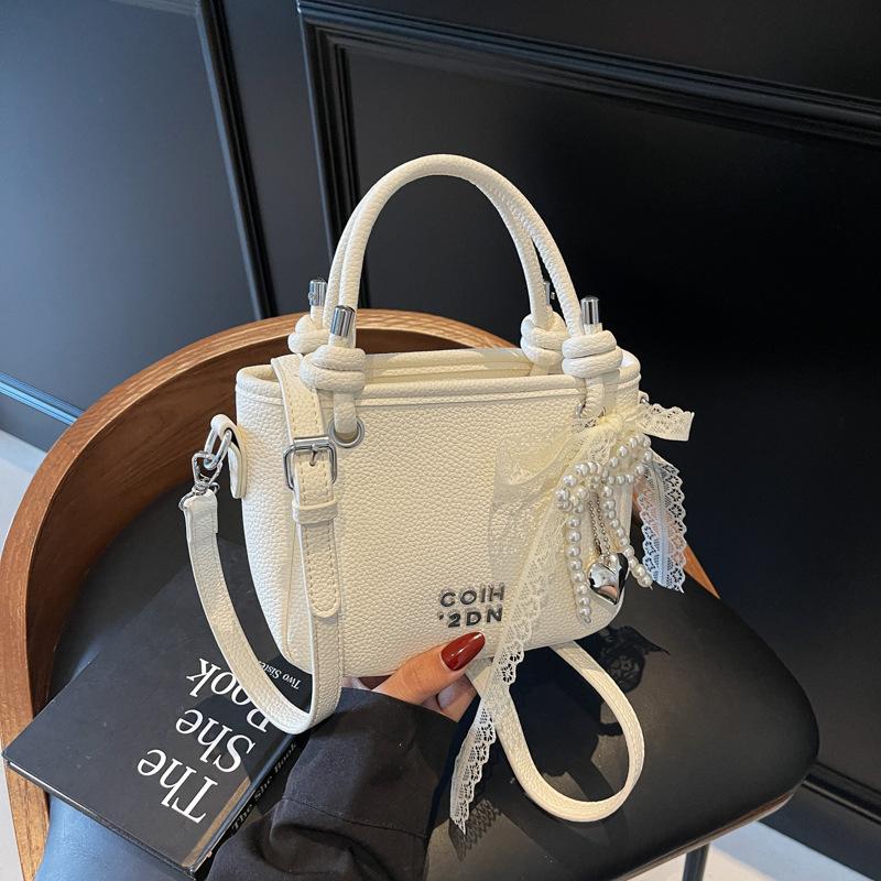 New Foreign Trade Dopamine Fresh and Fashionable Portable Bucket Bag Light Luxury Shoulder Messenger Bag Female Versatile