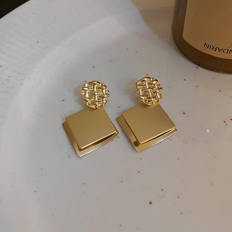 Silver Needle Geometric Square Sequin Metal Earrings Korean Ins Temperament Earrings Personality Temperament Advanced Earrings Batch