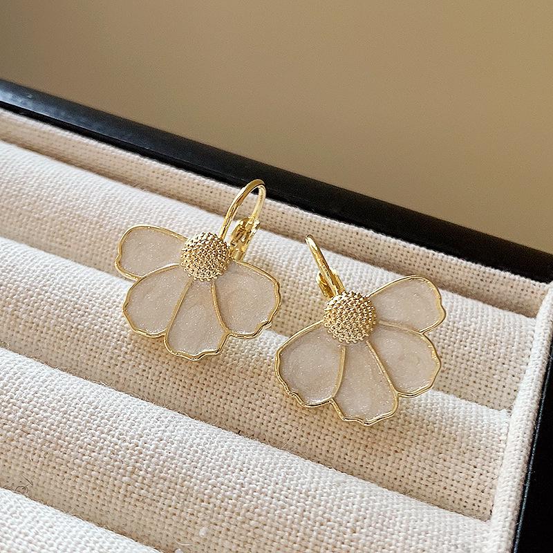 Monet Garden Style Oil Painting Baroque Pearl Earrings - French Court Inspired Light Luxury Accessories