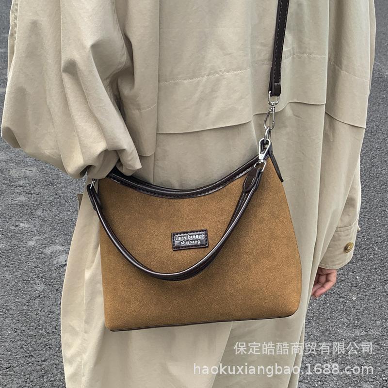 Frosted retro bag women's large capacity 2025 new autumn and winter casual messenger bag niche shoulder underarm bucket bag