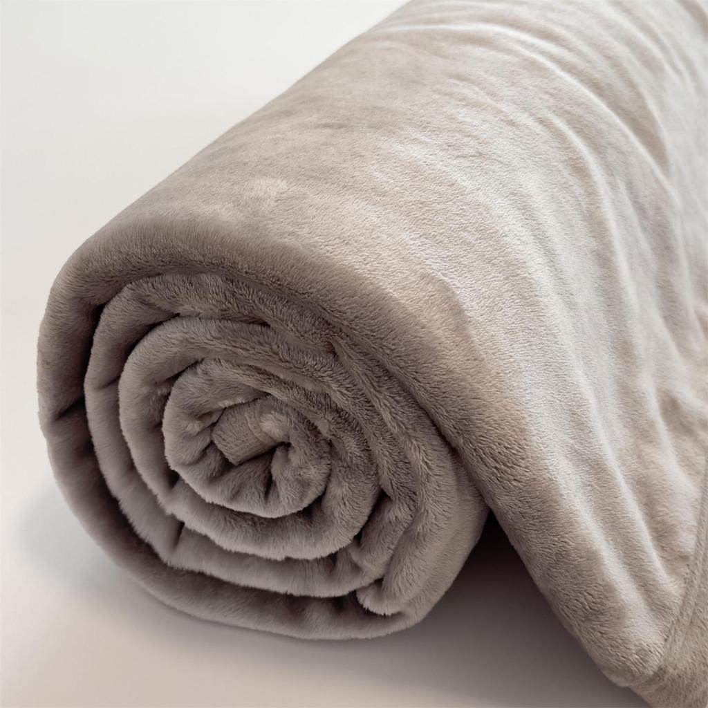 Class A Flannel Blanket: Multi-functional Solid Color, Perfect for Home & Office, Suitable for Mothers & Babies, Available In Single or Double Sizes