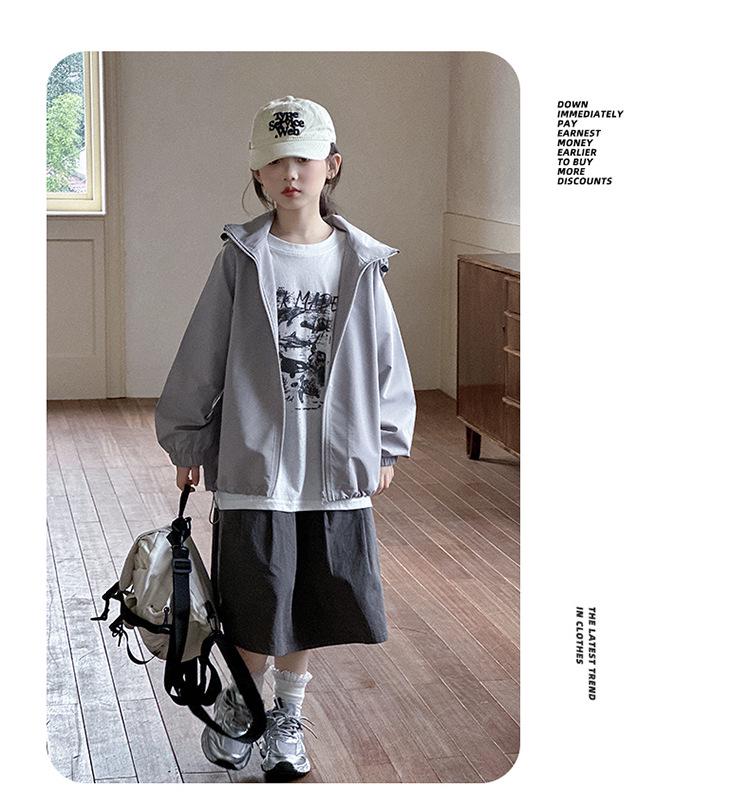 Girls' Sporty Hooded Windbreaker - Embroidered, Big Kids' Jacket for Autumn & Spring