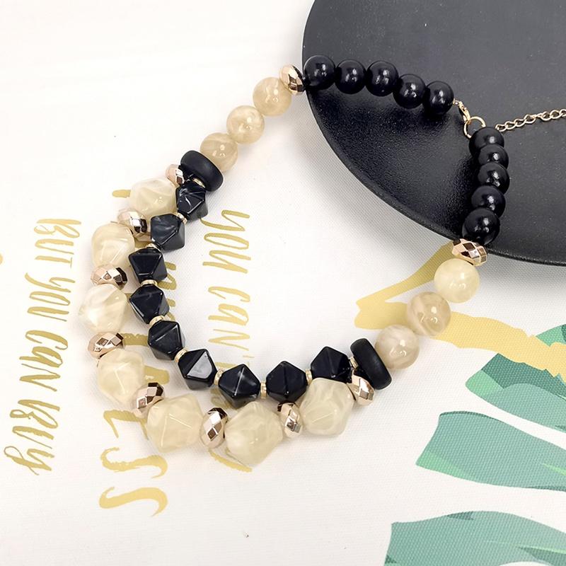 Doppellagige unregelmäßige Acrylperlenkette für Damen Stilvolle handgefertigte Statement-Perlenkette Schicker Schmuck Geschenke