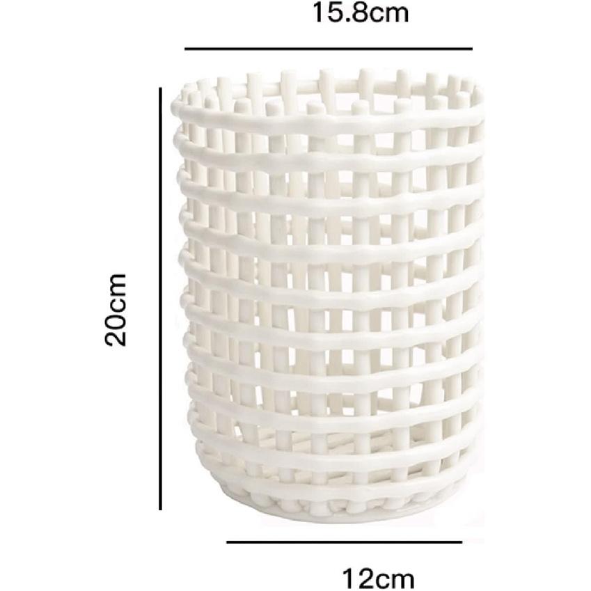 

Mlaea Hand-Woven Ceramic Flower Baskets, White Hollow Dried Flower Vase, Delicate Tulip Vase, Nordic Style, Durable, Tall 17.5cm/20cm(Size:15.8 * 12.5*17.5cm