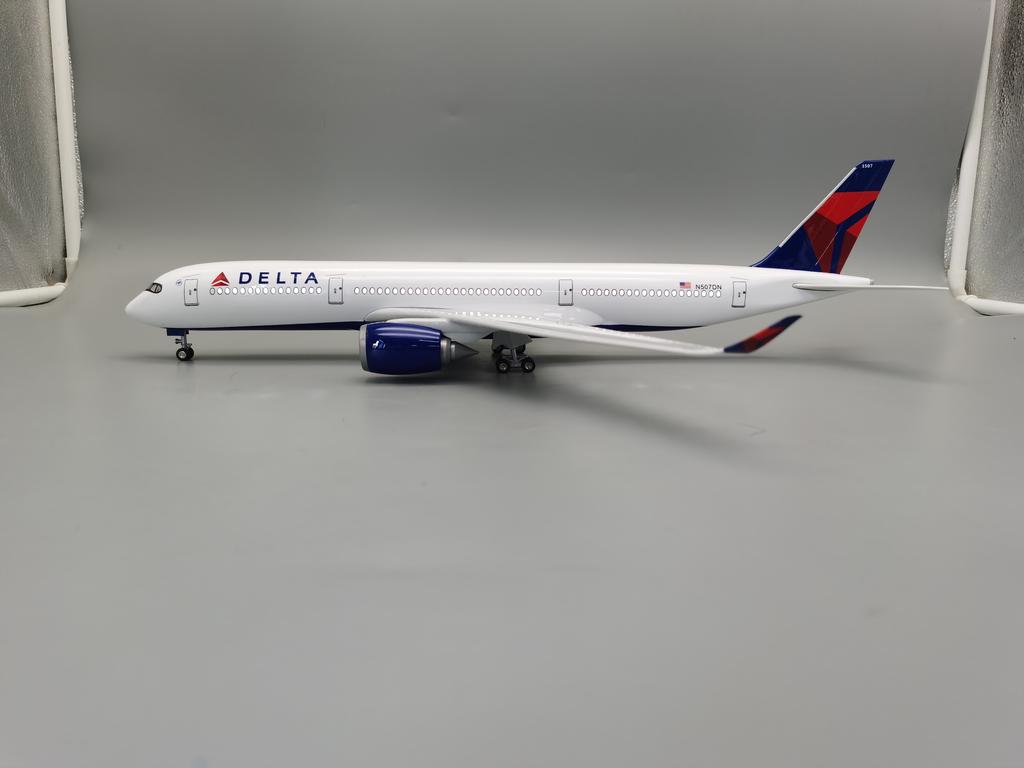 A350 Delta Airline Model 1/142 Scale 47CM Airplane with Wheel Landing Gear Miniature Plane for Collectible Souvenir Gifts