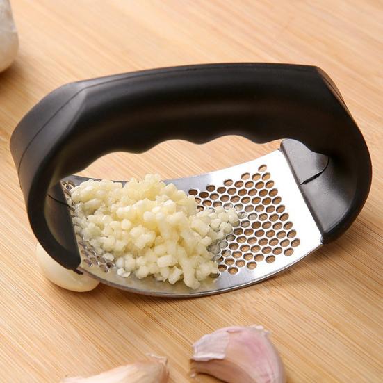 Garlic Crusher Labor-saving Sharp Blade Stainless Steel Multi-function Handheld Garlic Ginger Grinding Slicer Daily Use