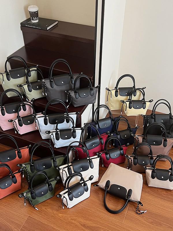 Minimalist Color-Block Oxford Cloth Handbag: Versatile, Fashionable Shoulder Bag with Unique Texture.