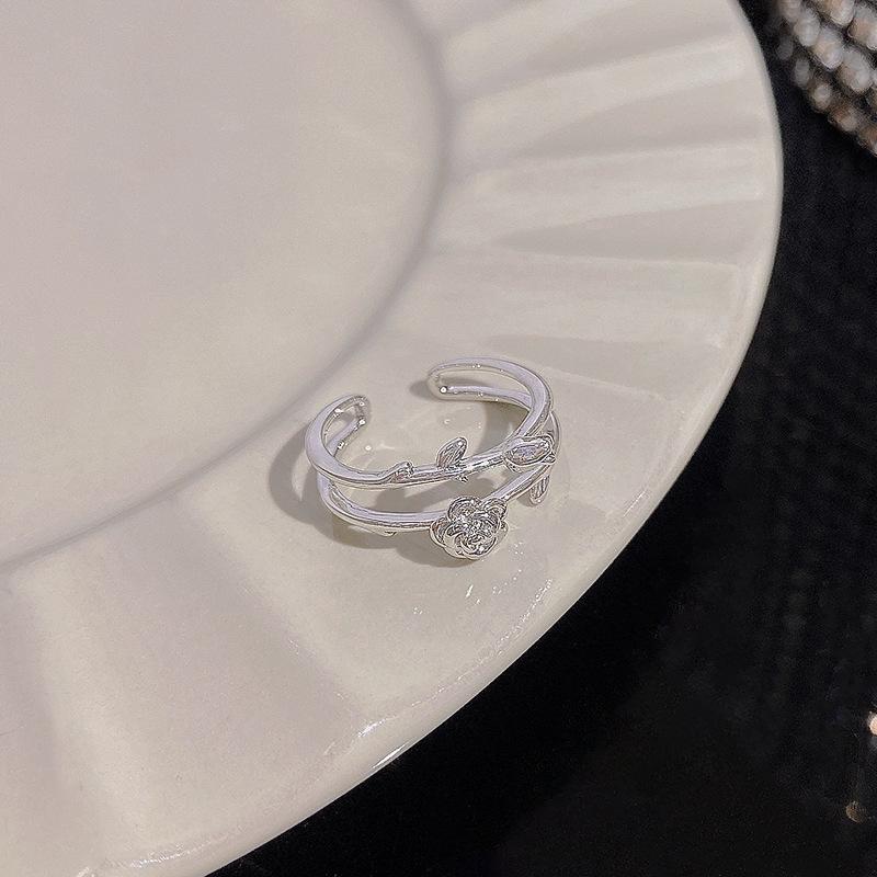 

Элегантное серебряное кольцо с цирконом для женщин - Открытый дизайн, универсальное и стильное Adjustable