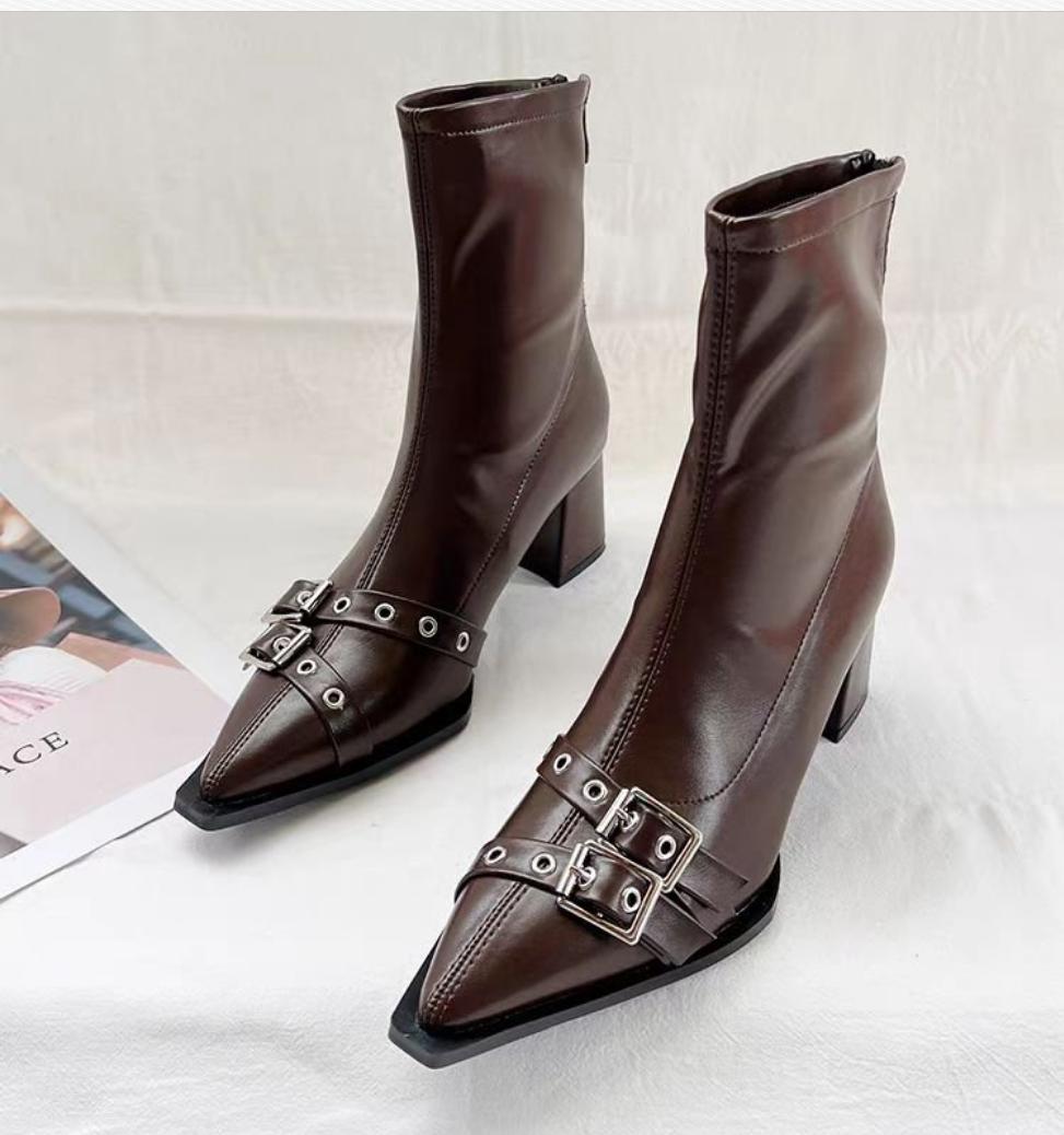 Женские модные ботильоны на массивном каблуке с острым носом осенне-зимние туфли-лодочки визуально стройнящие 35 коричневый 3770₽