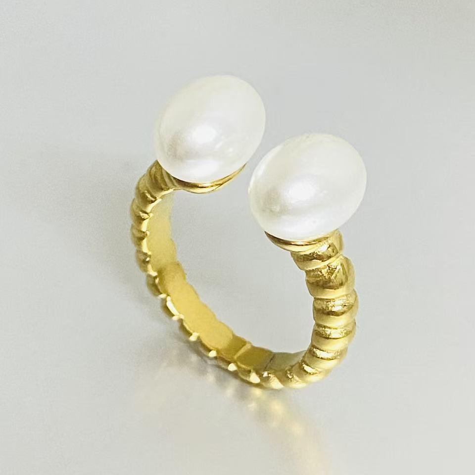 INS European-American Fashion Luxury Ring: 18K Gold Plated, Open Design, Drip Glaze Zircon, Stainless Steel, Versatile Finger Jewelry