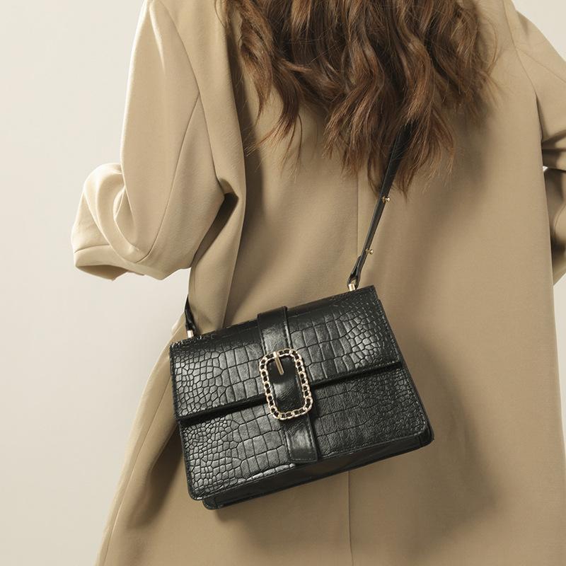 Neue Retro Achseltasche Lässige quadratische Tasche Handheld Ein Schulter Crossbody Lässige trendige Damentasche