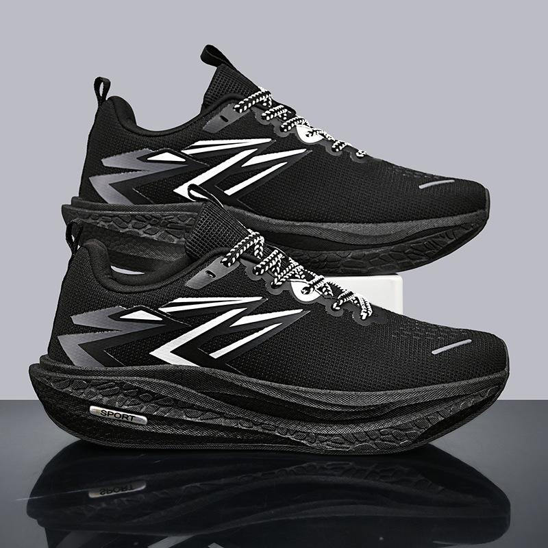 

Youth breathable mesh real explosive carbon board running shoes men and women versatile ultra-light cushioning rebound anti-skid sports shoes tide 45 чорний