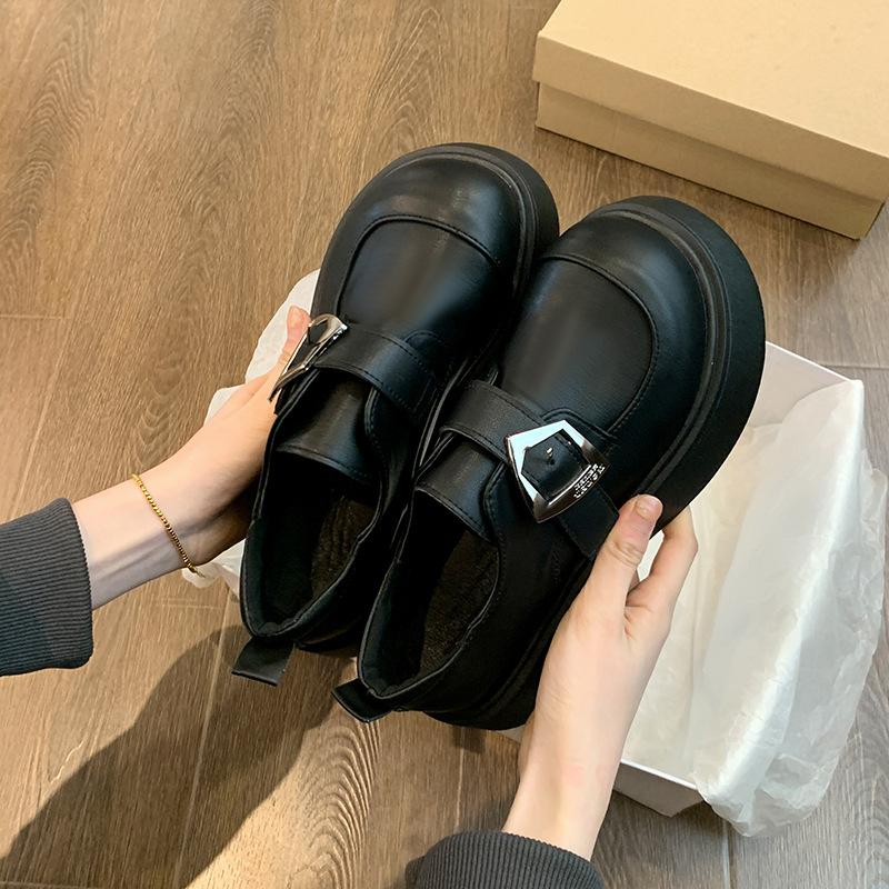 

2025 spring new versatile heightening belt buckle Birkenstock small leather shoes black retro big head platform loafers women 35 чёрный