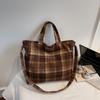 Women's Vintage Plaid Shoulder Bag Large Capacity Commuting Lightweight Tote Bag