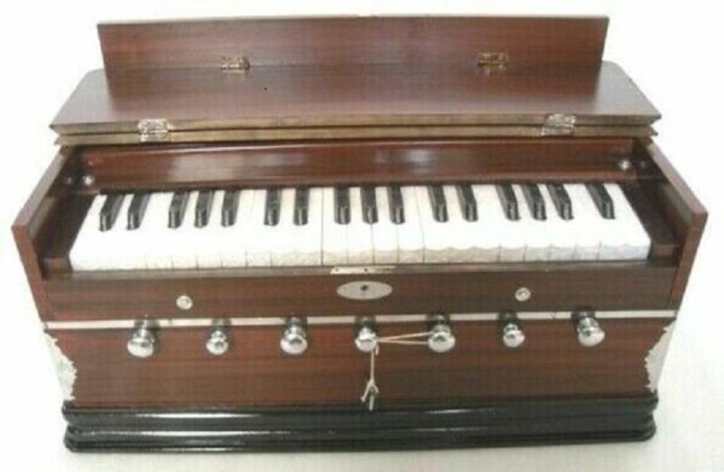 Indian Musical High-Class Sound 7 Stopper Double Bellows 39 Key Harmonium – Professional Classical Instrument with Bag