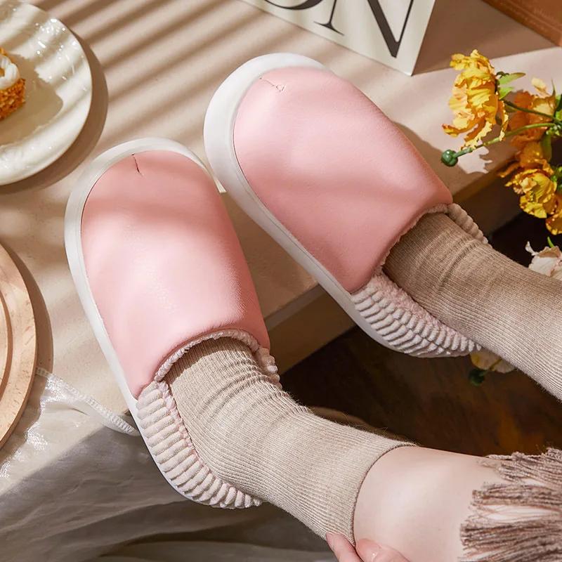 Fashion Comfort Soft Sole Plush Slippers Women Winter Closed Toe Pu Leather Indoor Slides Woman Casual Warm Couple Cotton-Padded Shoes
