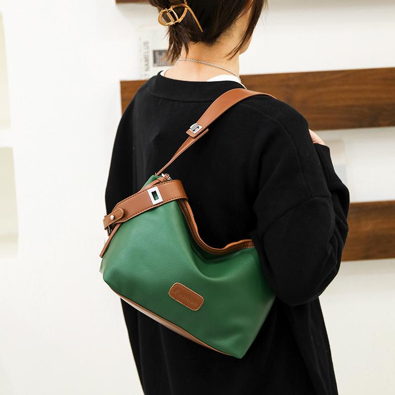 Large Capacity Commuter Shoulder Bag Women's Middle-Aged and Elderly Mother Bag