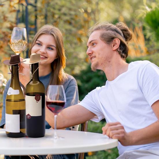 Kovbojský klobouk Zátky na víno Silikonové zátky na láhev Vzduchotěsné těsnění Opakovaně použitelné Korky na víno Pasují na standardní šampaňské láhve