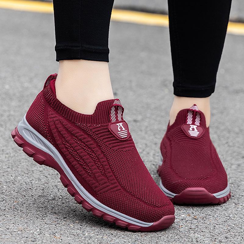 Men s Slip-On Non-Slip Breathable Walking Shoes for Elderly - Spring/Summer Collection 40