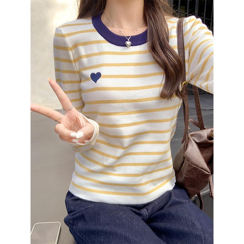 Korean Style Round Neck Striped Love Embroidery Design Knitted Sweater for Women In Autumn and Winter Slim-fitting Bottoming Shirt with Inner Top