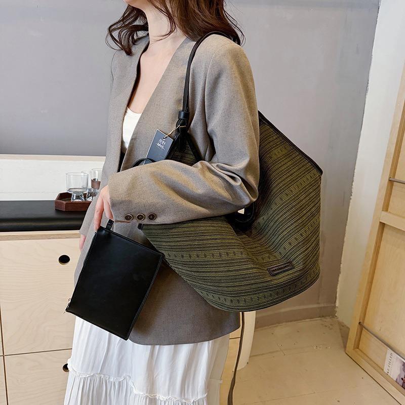 Versatile Lazy Wind Tote Bag New Underarm Shoulder Large Capacity Niche New Fashion Canvas Bag Knitted Bag