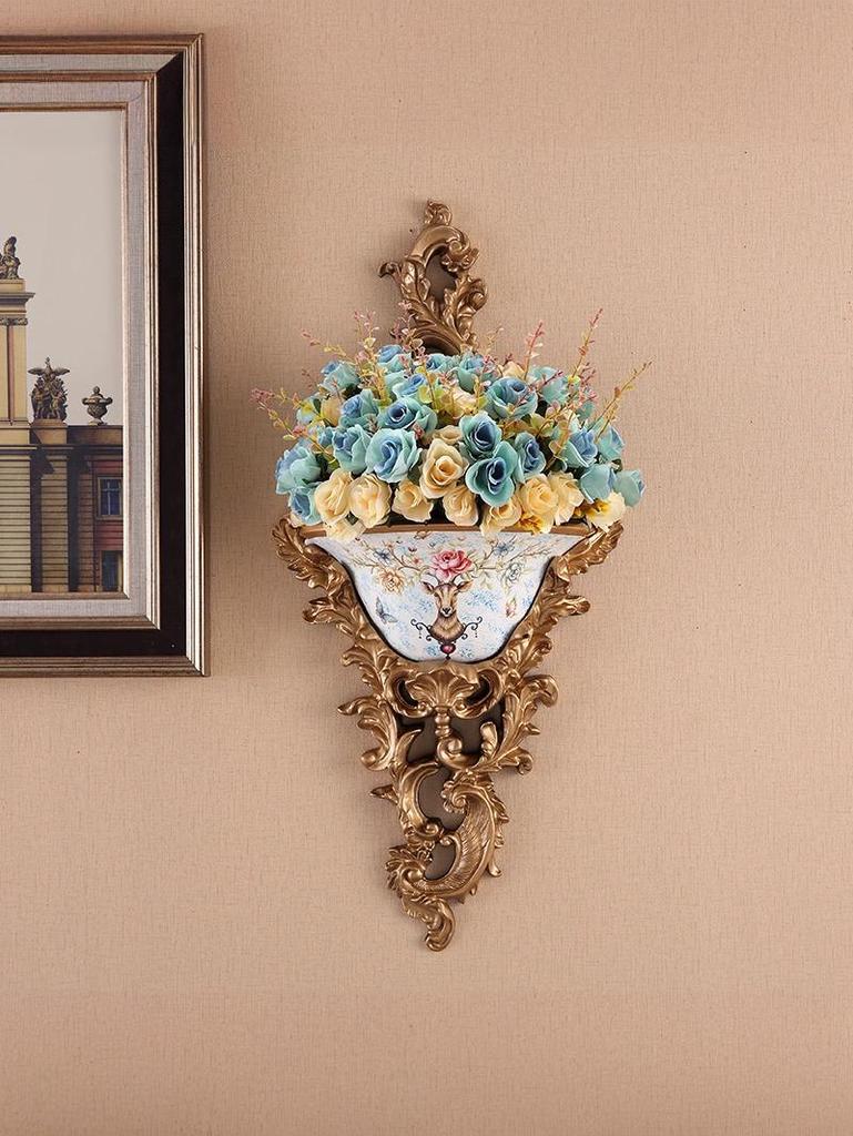 European Wall-Mounted Vase: Creative Resin Ornament for Retro Home Decor