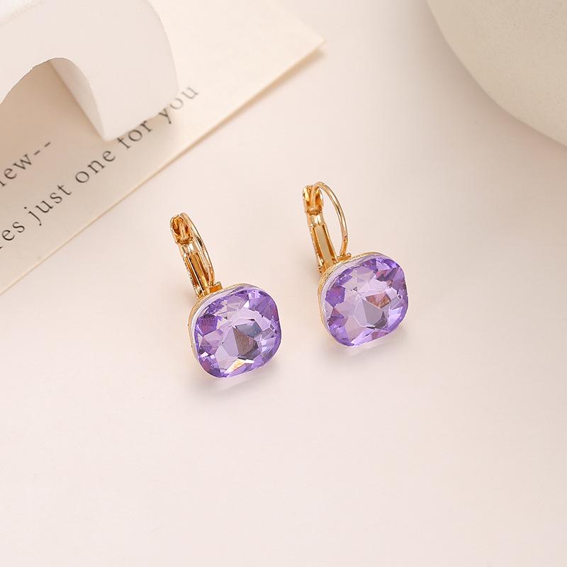 Elegant Square Crystal Stud Earrings with Zircon Ear Cuffs: A Simple Yet Luxurious Style