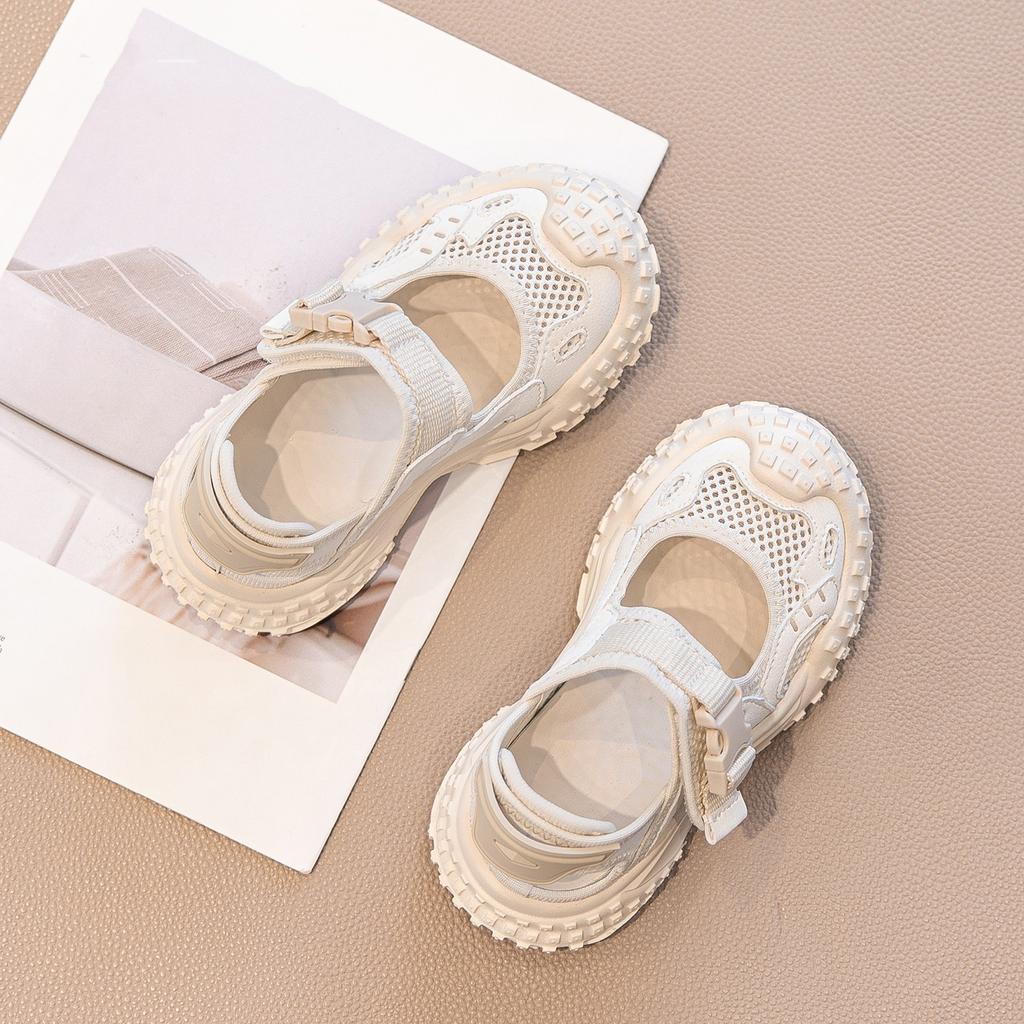 6-12 years old girls sandals summer 2025 new children's sports sandals men's shoes net shoes summer bag head shoes