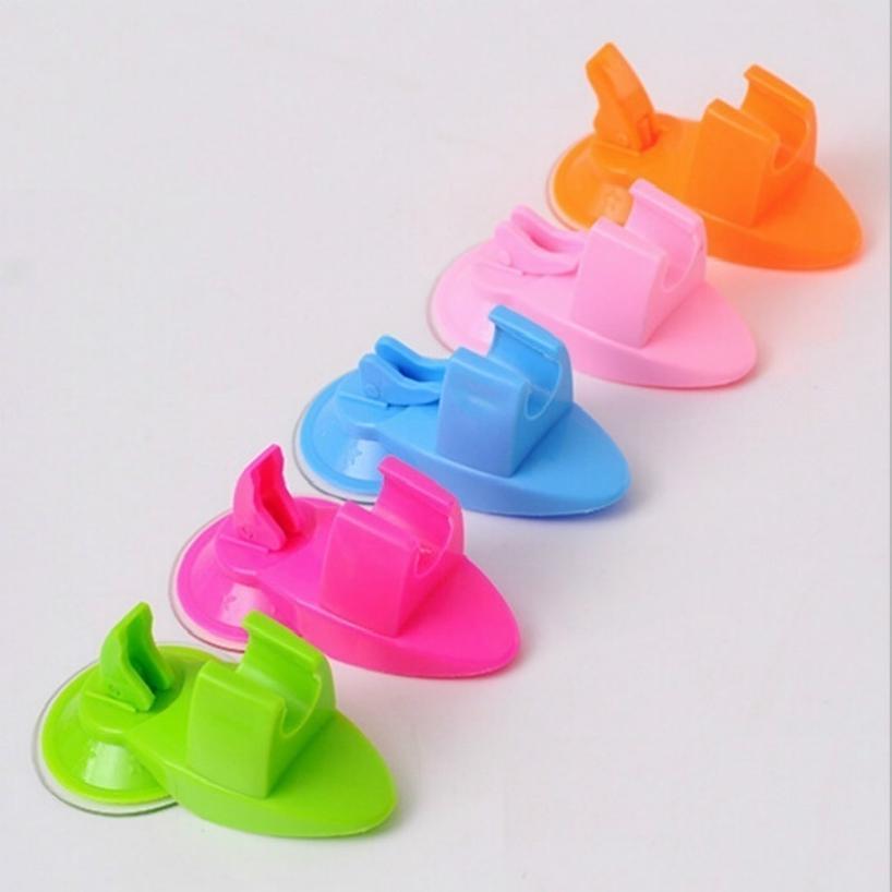 Cute Candy Color Useful Super Suction Shower Spray Head Stand Bracket Holder Faucet Wall Mount Adjustable Sucker For Bathroom