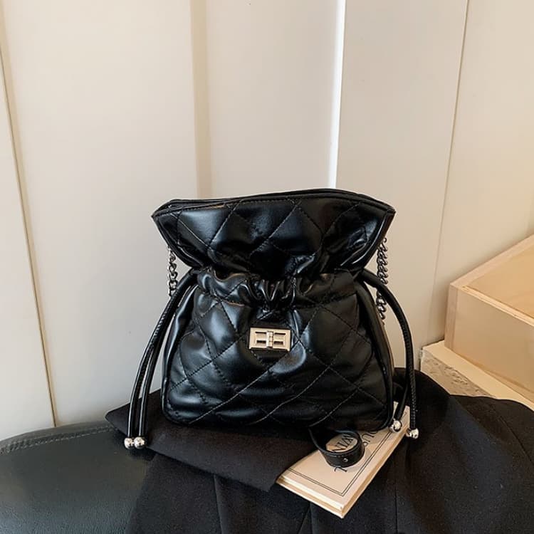 Rhombus drawstring small bag, shoulder messenger mobile phone women's bag
