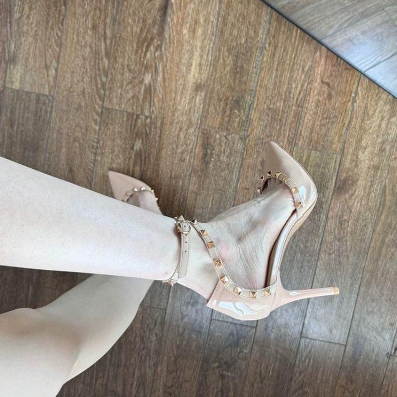 Fashion Rivet Closed Toe High Heels for Women New Style Temperament Pointed Shallow Mouth One-strap Non-slip Sexy Stiletto Sandals