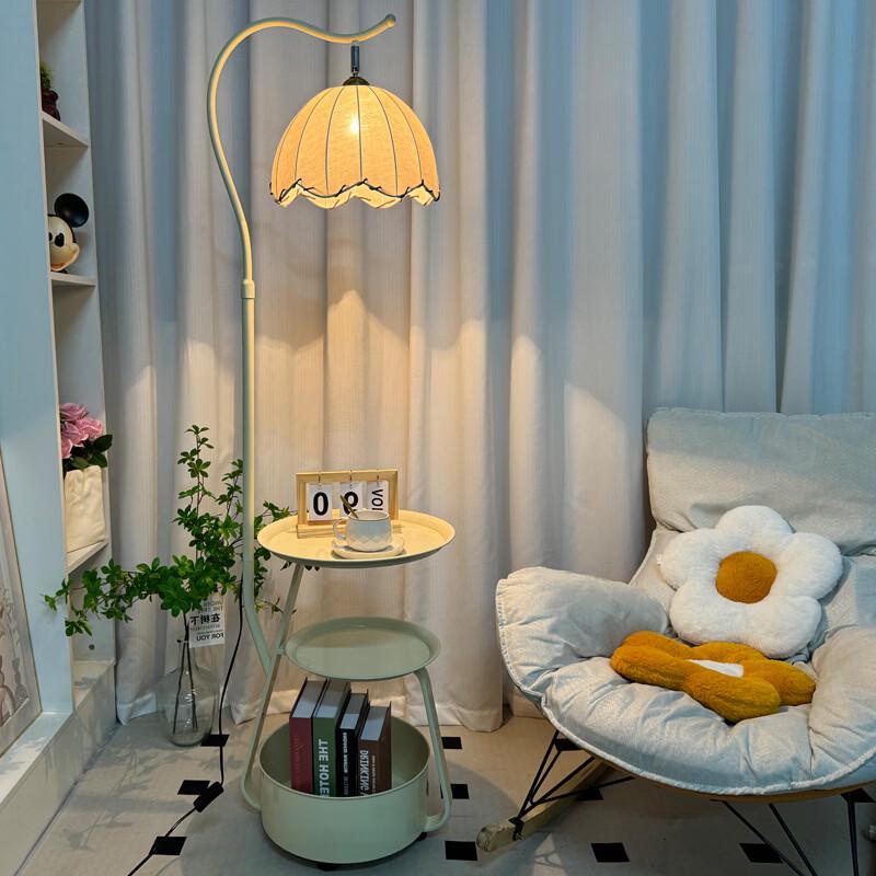 OEING Cream Style Floor Lamp with Integrated Side Table