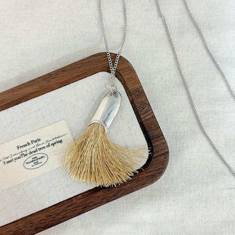 Unique Design 3 Colors Brush Tassel Pendant Necklaces For Women Casual Long Chain Neck Jewelry Gift