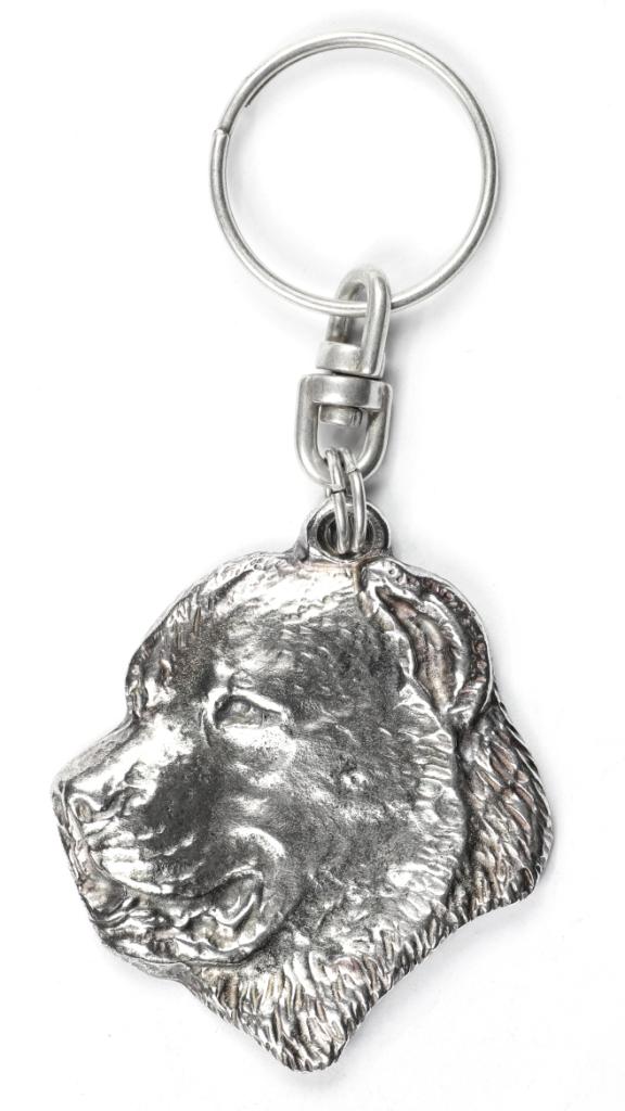 Central Asian Shepherd Dog – Silver-plated pendant with a dog in a decorative box, handbag decoration | Art-Dog