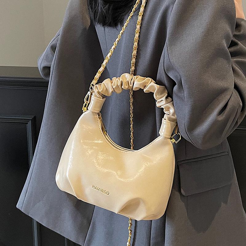 Hot Sale Korean Version Casual Premium Folded Portable Small Bag Simple Solid Color Commuter Chain Crossbody Bag Female
