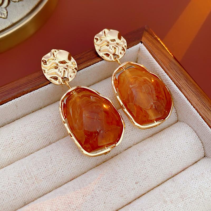 

Retro Geometric Resin Drop Earings For Women Water Drop Pendant Earrings for Banquet Party Female Ear Jewelry Girls Gift коричневий