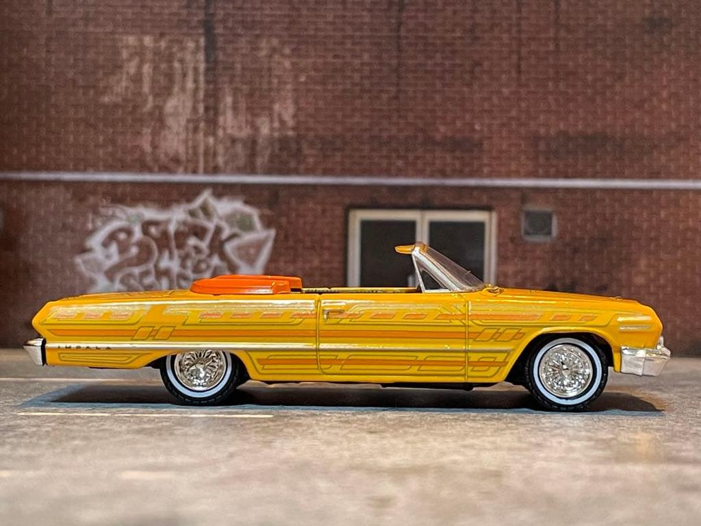 Greenlight 1/64 1963 Chevy Impala Convertible