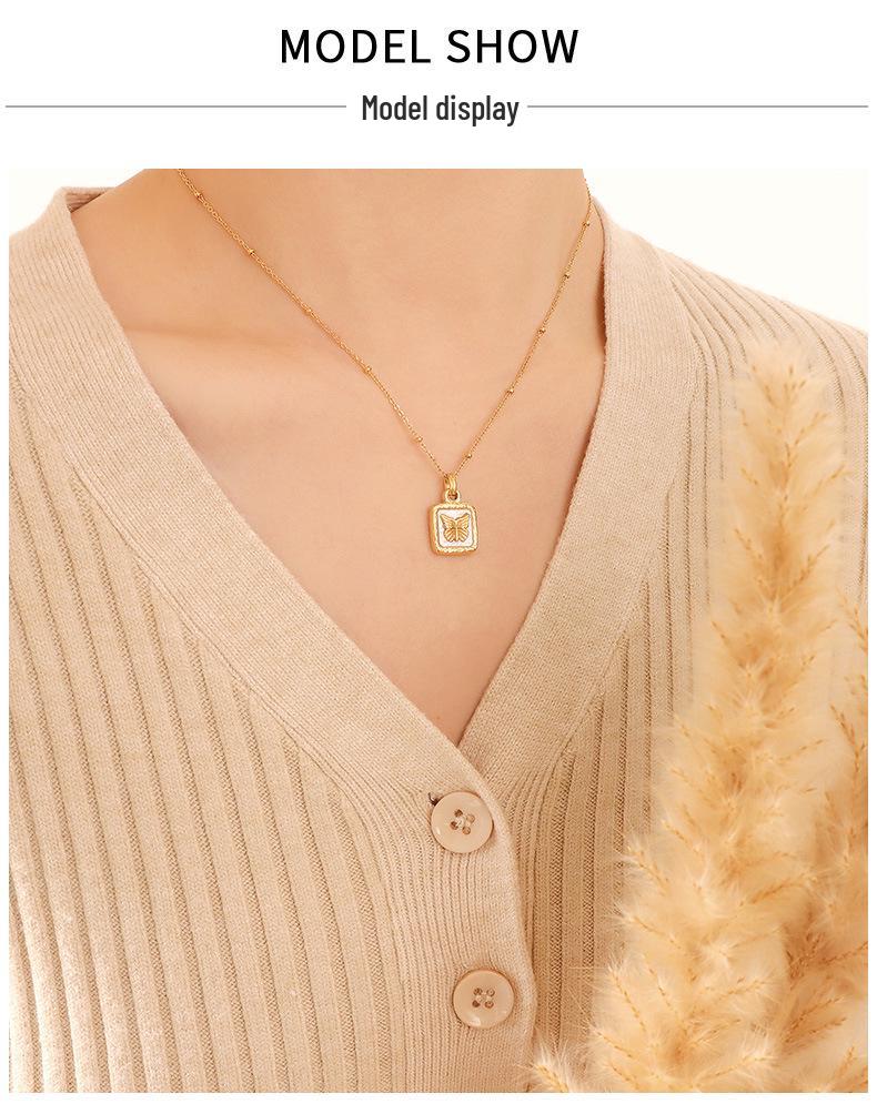 Europejski i Amerykański Naszyjnik z Zawieszką Muszli Motyla, Damska Biżuteria ze Stali Tytanowej Platerowanej 18K Złotem